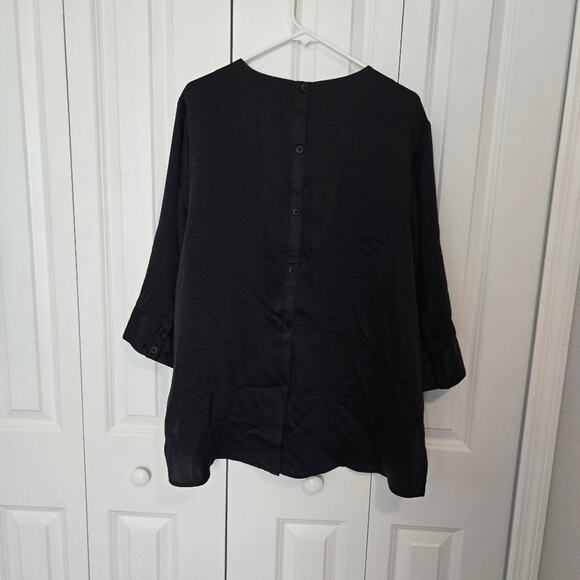 Universal Standard Elegant black blouse - Picture 3 of 7